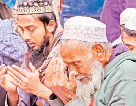 আখেরি মোনাজাতের মাধ্যমে শেষ হলো বিশ্ব ইজতেমা