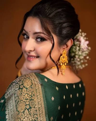 পরীমনি: আত্মমর্যাদা ও চারিত্রিক শুদ্ধতা নিয়ে প্রশ্নের তীব্র নিন্দা জানালেন অভিনেত্রী